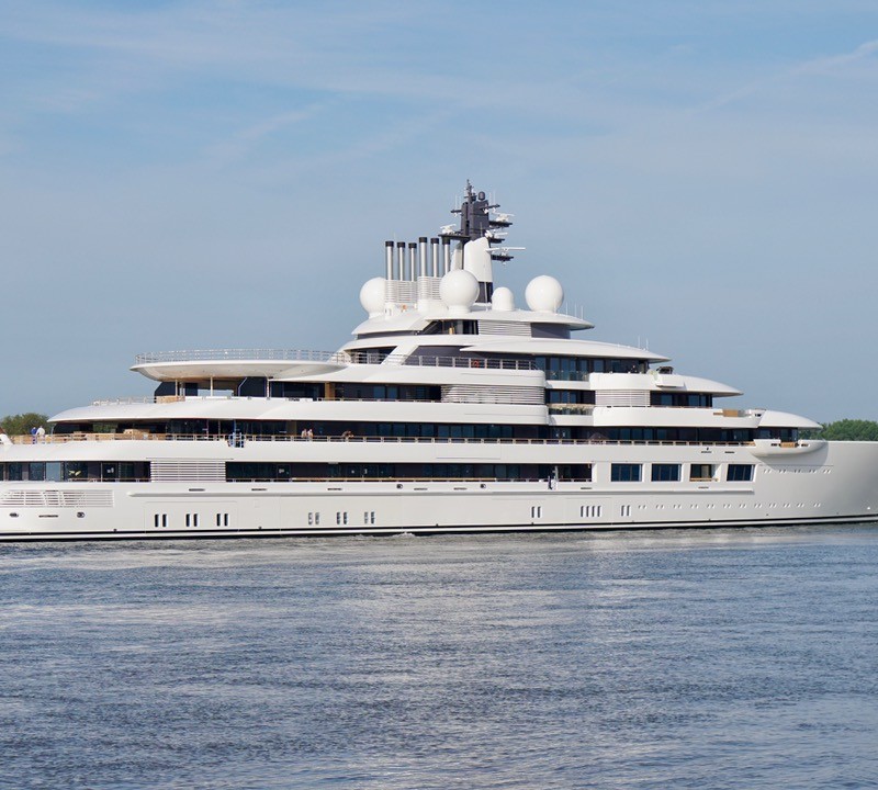 Yacht PROJECT LIGHTNING Lurssen CHARTERWORLD Luxury Superyacht Charters
